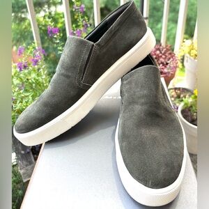 Vince Green Suede Slip-on Sneaker - Women’s
Size 9.5M